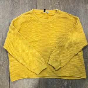 Yellow crewneck